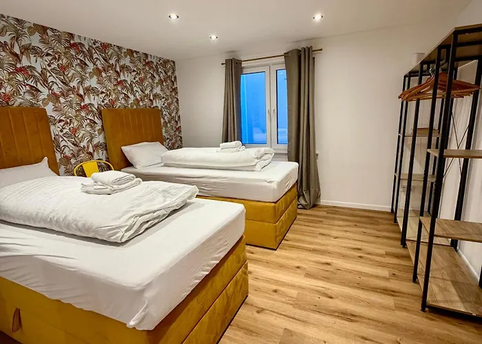 Unique Jungle Leaf * 乌尔姆